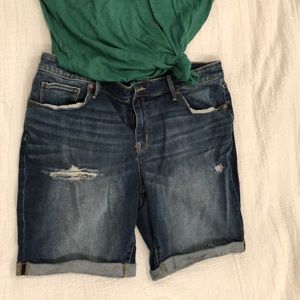 Ava and Viv distressed denim Bermuda’s bonus tee